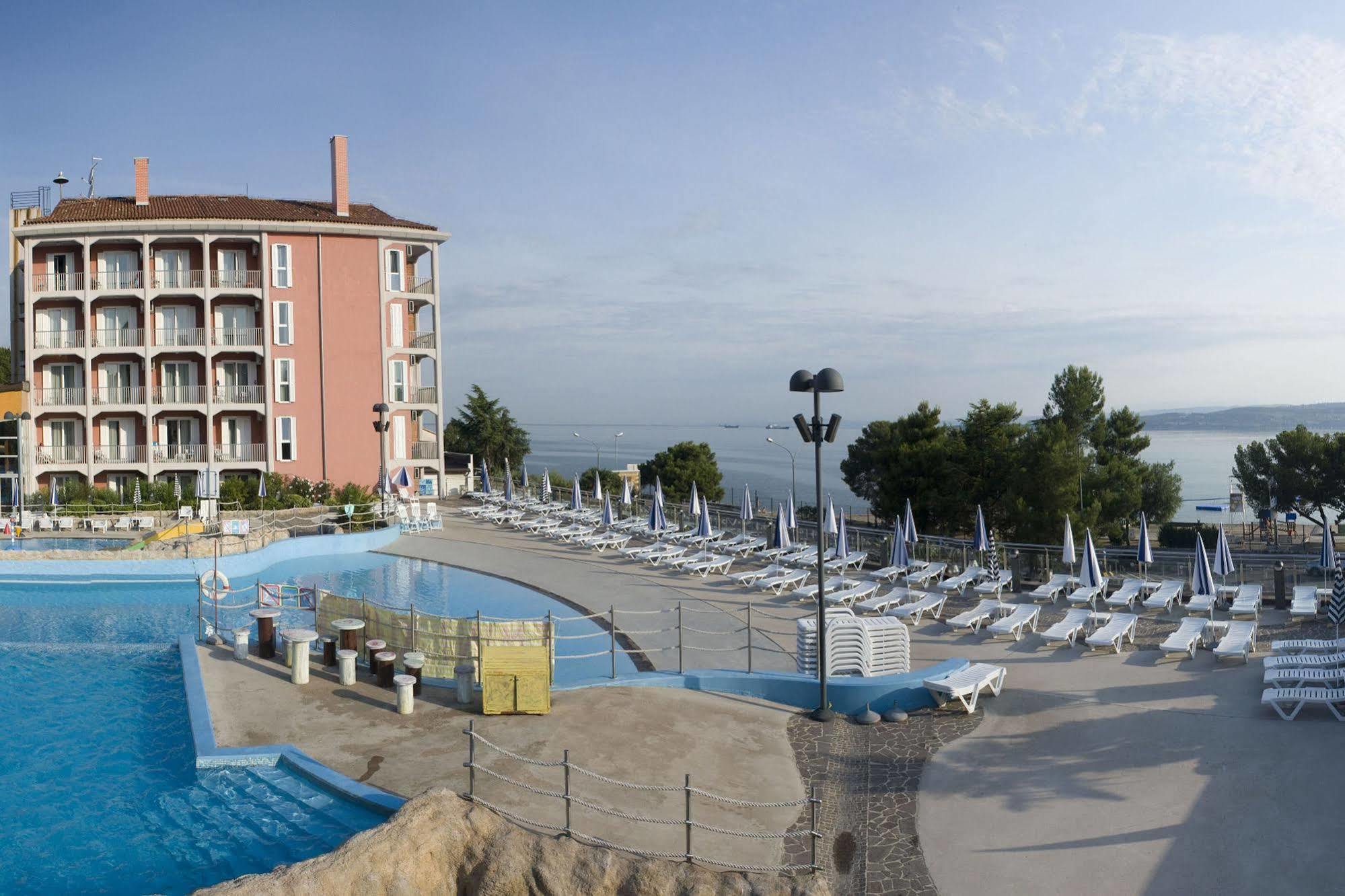 Hotel Aquapark Zusterna Κόπερ Εξωτερικό φωτογραφία